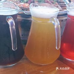 厚道海鮮城「愛(ài)悅之橙」藍(lán)莓啤酒測(cè)評(píng) 青島美食中的一抹果味驚喜